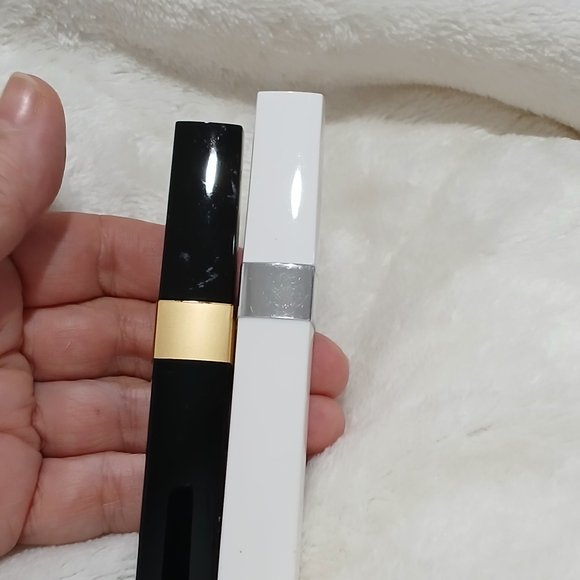 CHANEL Inimitable Waterproof Mascara - Black And Lash Primer - Picture 2 of 3